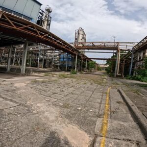 Oil refinery