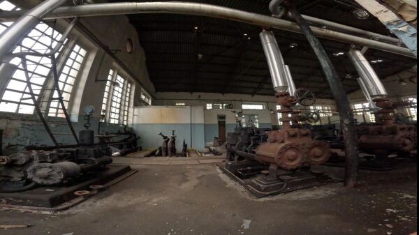 Oil refinery - Image 3